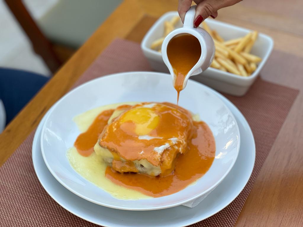 Receita de Francesinha Tradicional Portuguesa