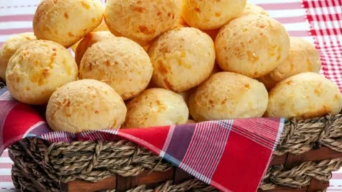 Pão de Queijo de Liquidificador com Polvilho Azedo