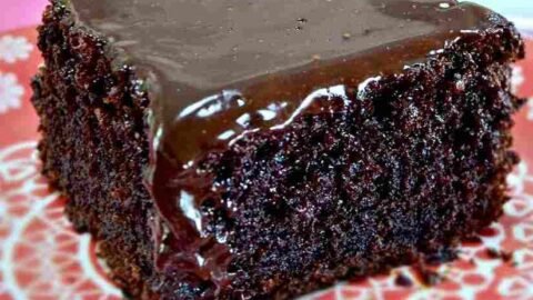 Bolo de chocolate cremoso