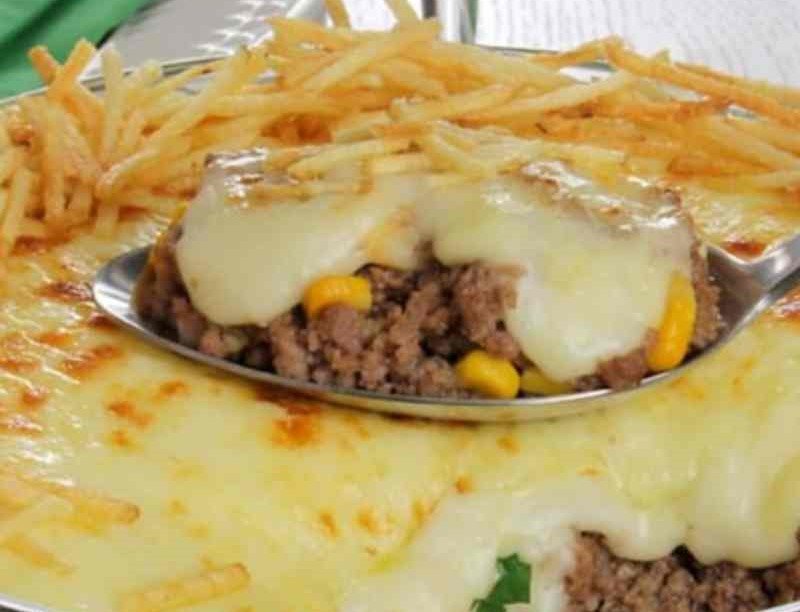 Fricassê de Carne Moída com Creme de Milho
