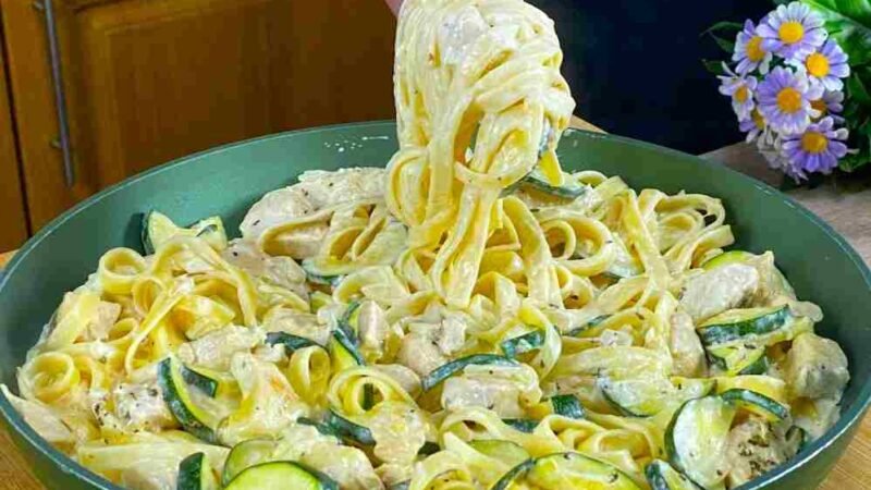 Receita de Carbonara com Abobrinha Versão saudável Italiano 4.9 (20)