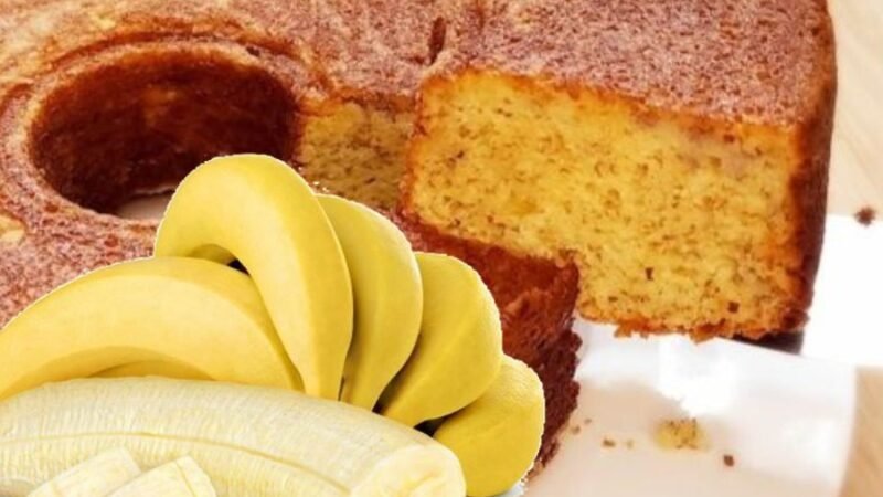 Bolo de Banana Leve e Fofo: A Receita Que Vai Mudar Seu Conceito de Sobremesa! 4.9 (85)