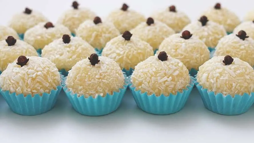 Beijinho de Coco