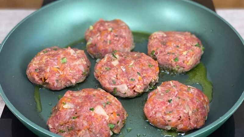 Receita Simples e Saborosa com Carne Moída: Almôndegas ao Molho de Tomate! 0 (0)