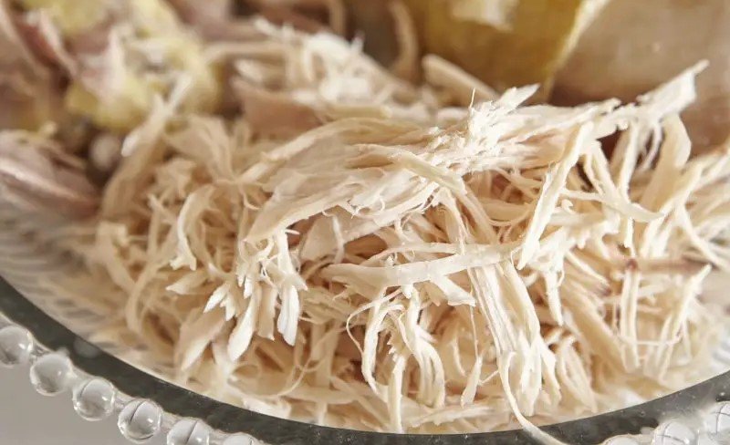 Frango Desfiado na Panela de Pressão