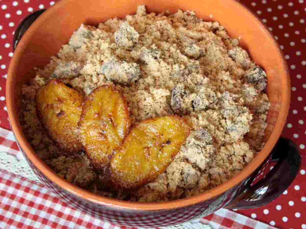 Farofa de Banana da Terra com Bacon