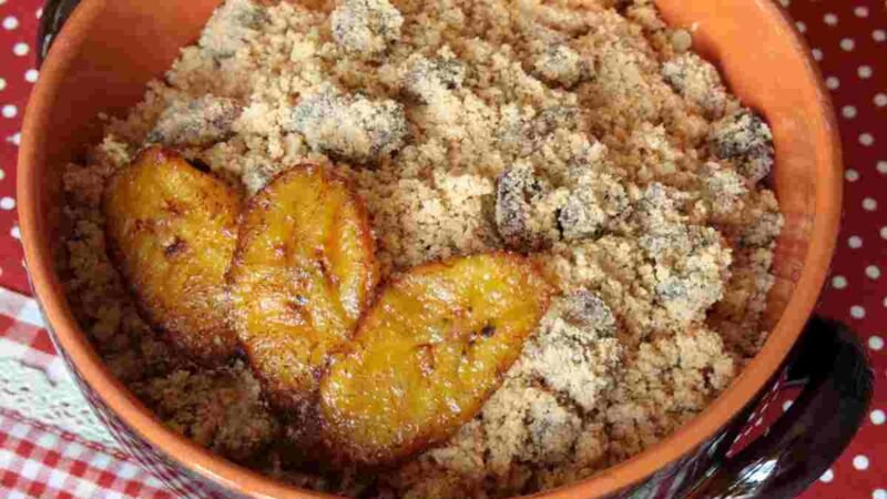 Farofa de Banana da Terra com Bacon 4.8 (6)