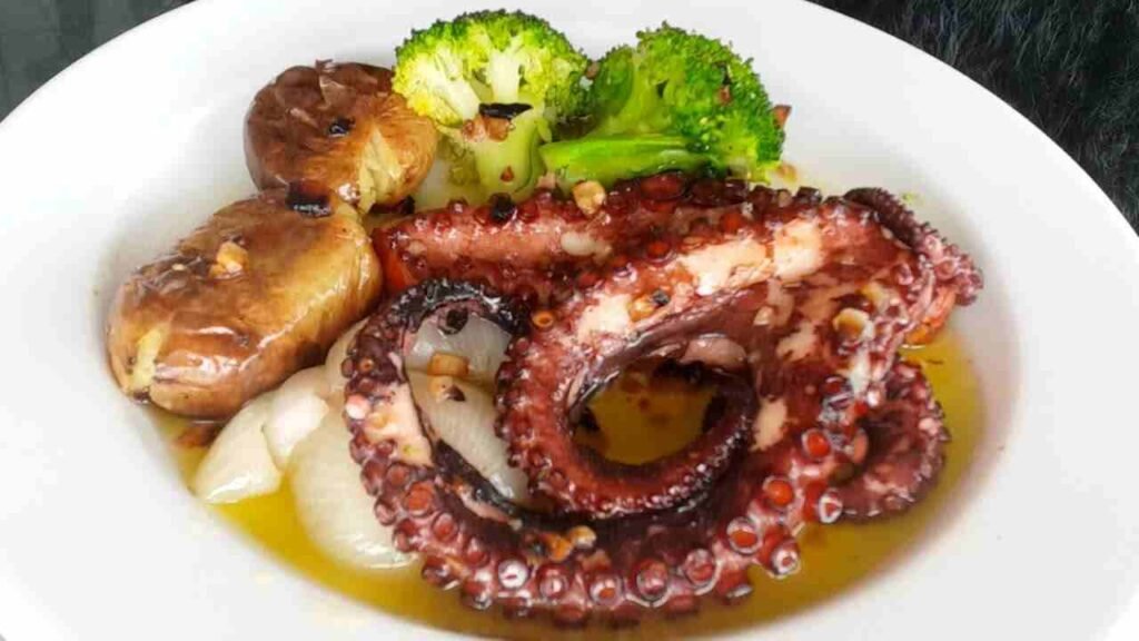 polvo a lagareiro com batata a murro
