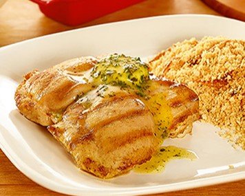 Filé de Frango Grelhado com Molho Especial