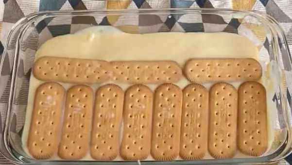 Pavê Tradicional de Biscoito Maizena