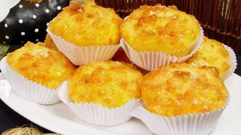 Receita de Queijadinha Fácil e Tradicional 4.8 (44)