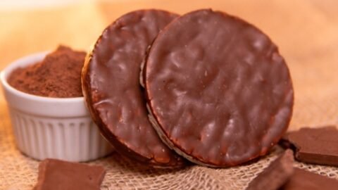 Biscoito de Arroz com Chocolate Faça Essa Delícia em Poucos Minutos!