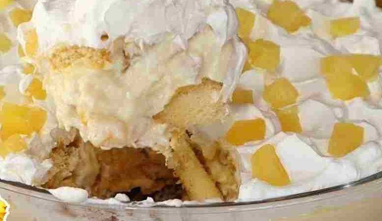 Pavê de Abacaxi com Bolacha Receita Fácil e Rápida 4.9 (70)