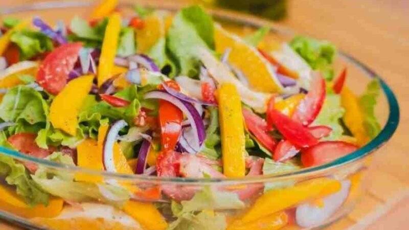 Salada de Alface com Manga: Receita Leve e Nutritiva 4.8 (8)