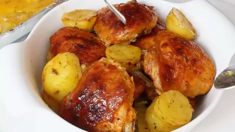 Como Fazer Frango Assado com Batatas