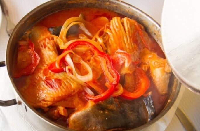 Caldeirada de Peixe Tradicional: Um Clássico da Culinária Brasileira 4.9 (32)