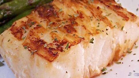 filé de tilápia grelhado na manteiga de alho