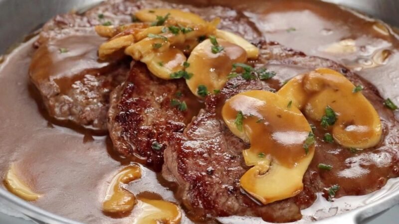 Receita de Filé Mignon ao Molho Madeira Molho Delicioso e Rico! 4.8 (12)