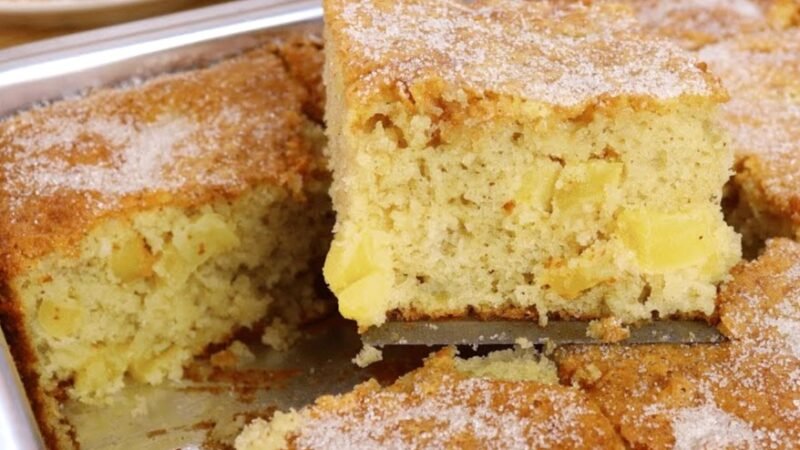 Bolo de Maçã em Pedaços para Adoçar seu Dia! 4.8 (15)