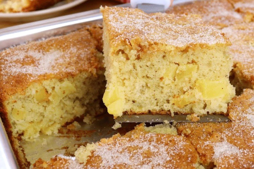 Bolo de Maçã em Pedaços