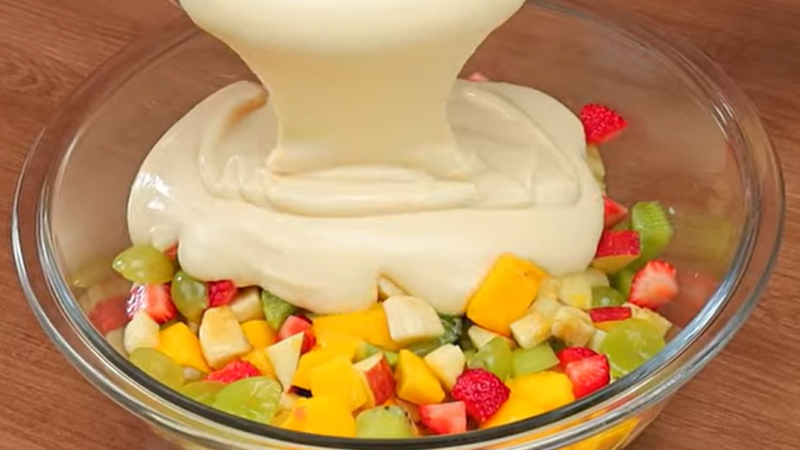 Salada de Frutas com Creme de Maracujá Sobremesa Simples e Leve 5 (1)