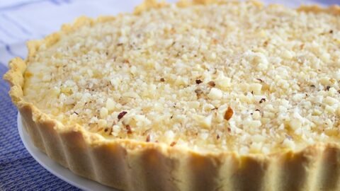 torta de cupuaçu com castanha de caju