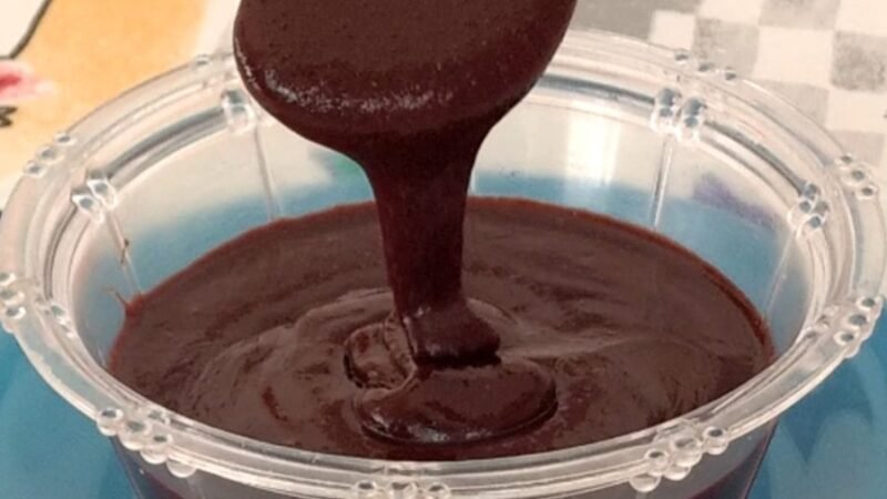 Receita de Cobertura de Chocolate Vegana para Bolos e Tortas 4.8 (22)