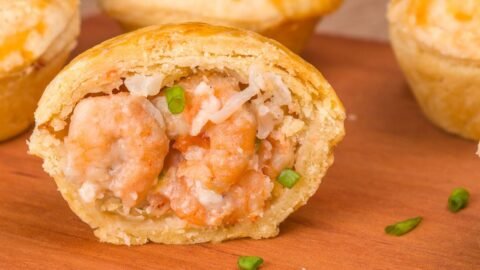 EmpadA que derrete na boca Receita com Camarão 