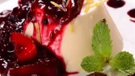 receita de panacota de frutas vermelha