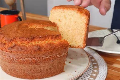 Bolo de trigo fofinho, simples e delicioso