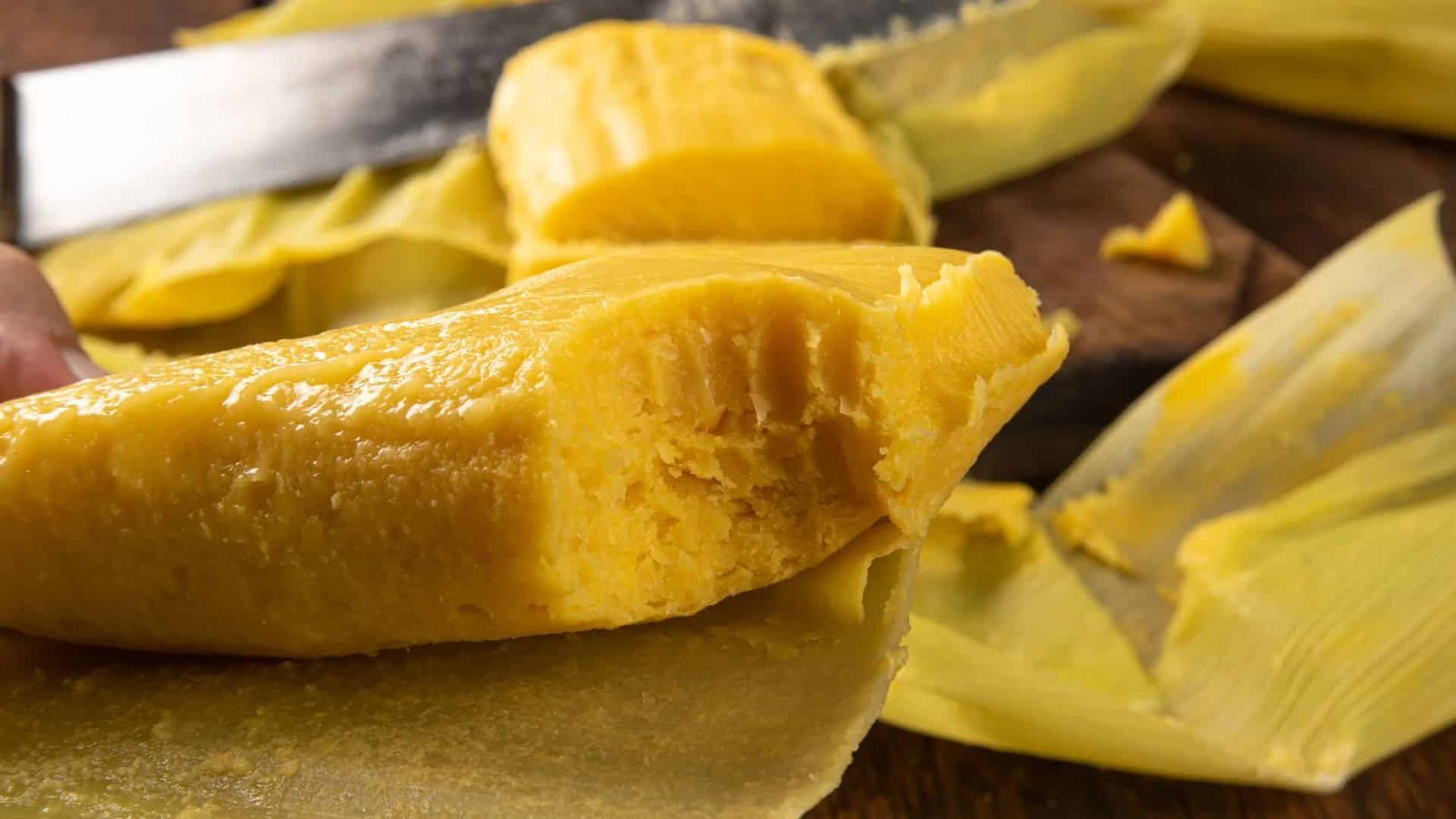 Pamonha de forno douradinha e cremosa