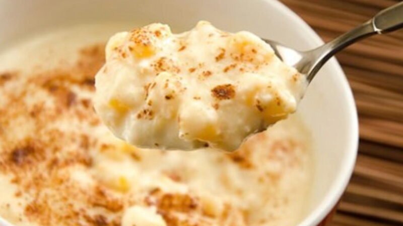 Canjica de Milho Simples e Cremosa – Receita Fácil e Tradicional 4.7 (104)