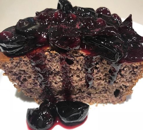 Bolo de Jabuticaba com Casca