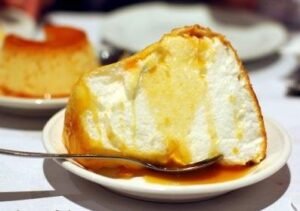 MOLOTOF – DOCE QUE FICA ALTINHO E LEVE COMO UMA NUVEM!