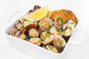 Amêijoas à Bulhão Pato — Receita Tradicional Portuguesa