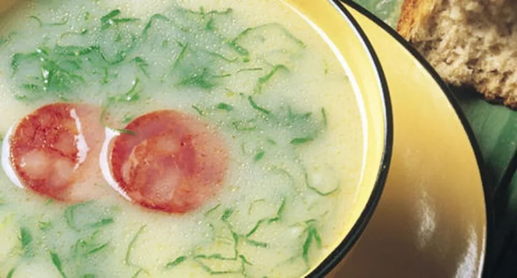 Caldo Verde Tradicional com Couve Portuguesa