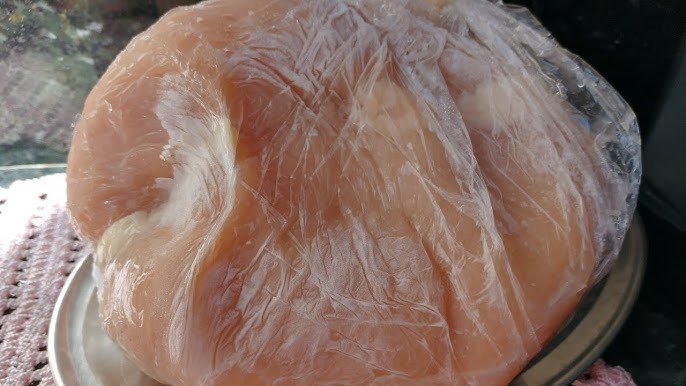 Como descongelar frango ou carne de forma segura e rápida.