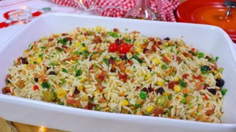 Receita de Arroz à Grega Colorido para Ceia Simples e delicioso