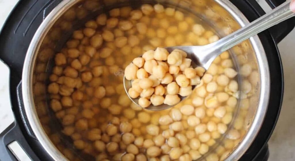 Como Cozinhar Grão-de-Bico Rápido Sem Deixar Duro