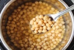 como-cozinhar-grao-de-bico-rapido