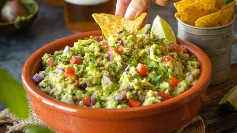 Guacamole Simples e Fácil: A Melhor Receita Mexicana em 5 Minutos! 4.8 (105)