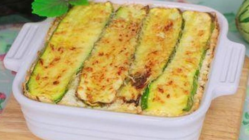 Lasanha de Abobrinha com Molho de Tomate Caseiro 4.9 (124)