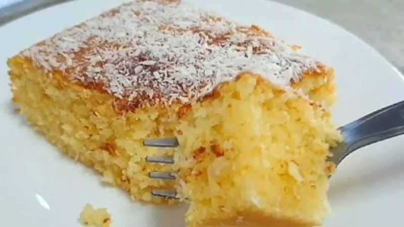 BOLO DE FLOCÃO DE LIQUIDIFICADOR derrete na boca!(Sem Trigo) 4.8 (64)