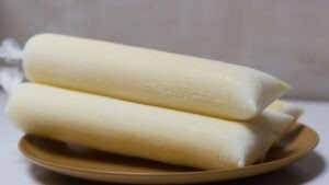 sacole-de-coco-caseiro