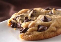 receita-de-cookie-caseiro-simples-de-chocolate