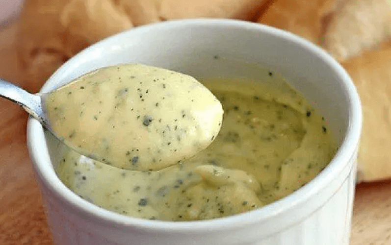 Maionese caseira de alho sem ovo