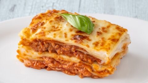 Lasanha de Carne Moída para o Dia das Mães Simples e Cremosa