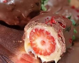 morango cravejado com chocolate meio amargo